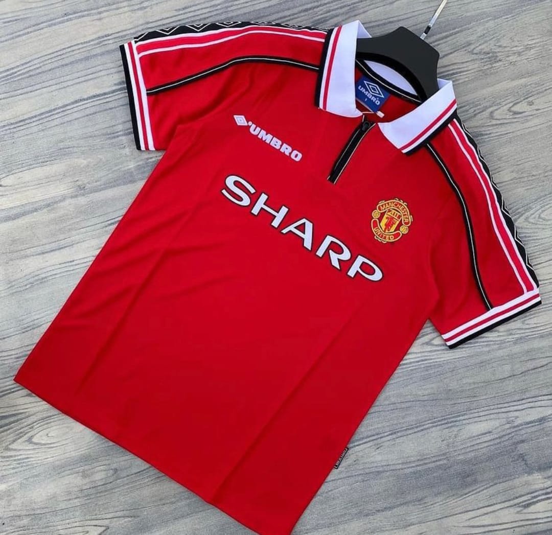 Manchester United home and away kit