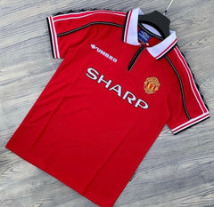 Manchester United home and away kit